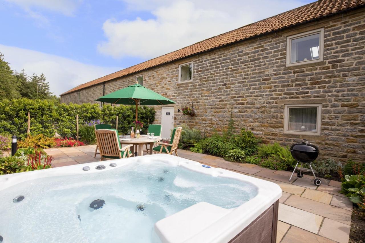 Thirley Cotes Farm Cottages スカーバラ エクステリア 写真